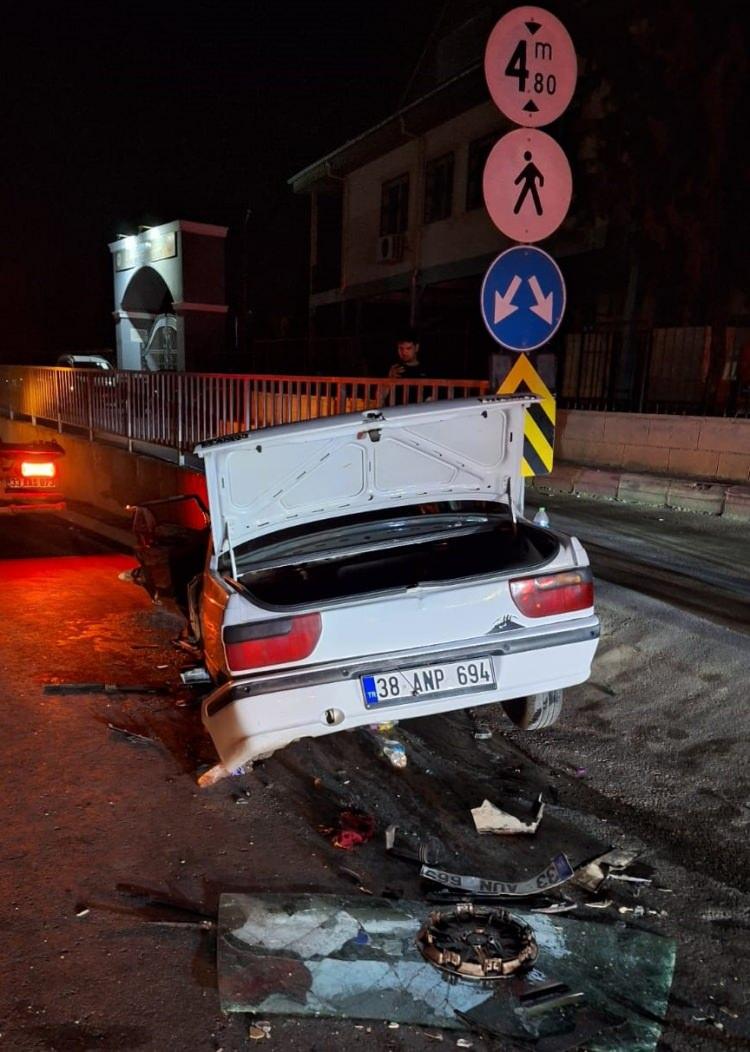 <p>8 yaralının ise tedavisinin devam ettiği öğrenildi.</p>

