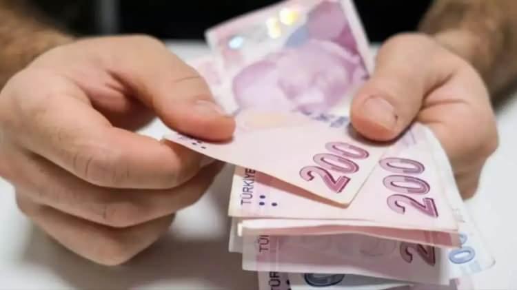 <p>Ancak tekliflere baktığımız zaman görüyoruz ki 3 kat ve 3 katı biraz geçen bir takım tekliflerle karşı karşıya olduğumuzu görüyoruz" diye konuştu.</p>
