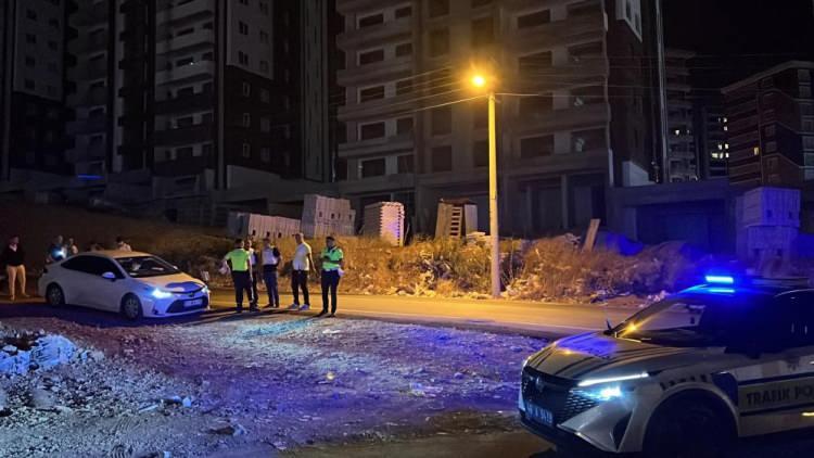 <p>Kahramanmaraş'ta 16 yaşındaki çocuk şehri teyakkuza geçirdi...</p>
