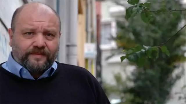 <p>Disiplinli ve istikrarlı bir şekilde diyet programına uyan Taylan, bu süreçte sadece kilo vermeyi değil aynı zamanda <strong>sağlıklı bir yaşam sürmeyi</strong> de hedefliyor.</p>
