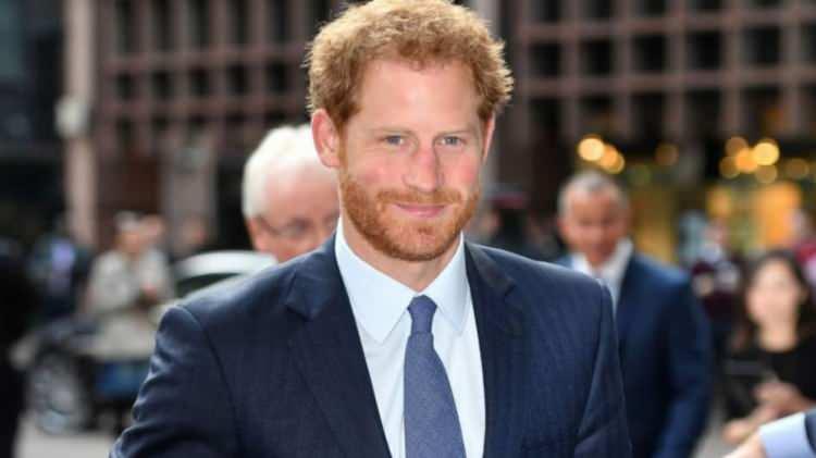 <p><span style="color:#B22222"><strong>18 AY SONRA BİRARAYA GELDİLER</strong></span></p>

<p>Babası Kral Charles ile en son geçtiğimiz yıl şubat ayında, Kral Charles'ın kanser tedavisi görmeye başlayacağının duyurulmasından sonra görüşen Sussex Dükü Prens Harry, bugün babası ile yaklaşık 55 dakika süren bir görüşme gerçekleştirdi.</p>
