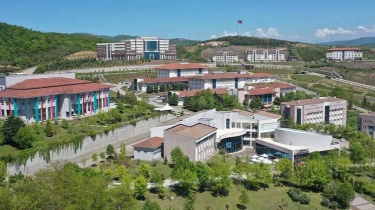 <p><span style="color:#B22222"><em>​</em></span>16. Dumlupınar Üniversitesi</p>

<p> </p>
