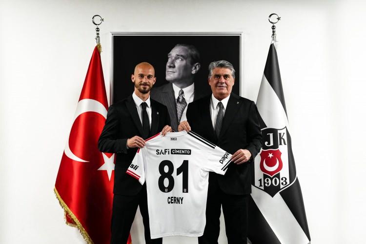 <p>Vaclav Cerny (Kanat) | Wolfsburg → Beşiktaş</p>
