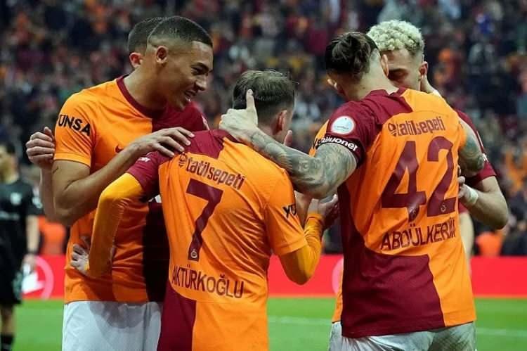 <p><strong><span style="color:#B22222">SİİRT</span>&nbsp; |&nbsp; GALATASARAY</strong></p>
