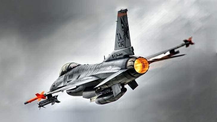 <p><strong><span style="color:#B22222">F-16  </span> |  246</strong></p>
