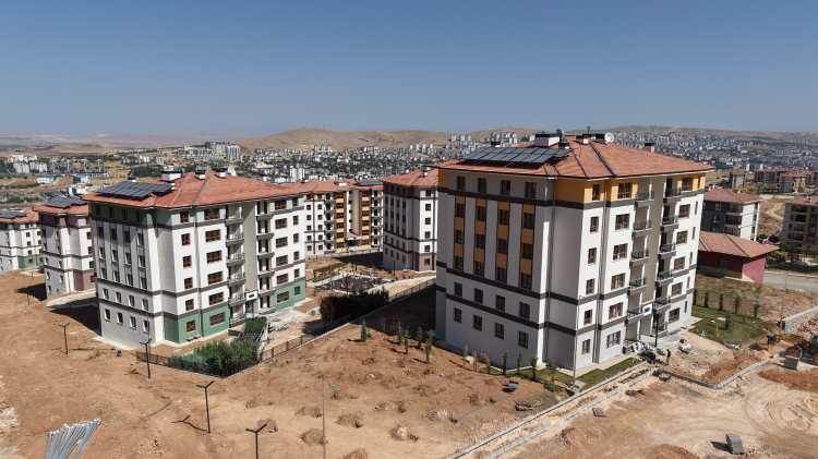 <p>6 Şubat 2023 tarihinde yaşanan deprem felaketinde 11 ilin zarar gördüğünü belirten Saha Şefi Muhammet Ergin, konuya ilişkin yaptığı açıklamada şunları söyledi:</p>

<p> </p>

<p><strong>"Elazığ’da o illerden etkilenen birisiydi. Devletimiz vatandaşlarımızın mağduriyetini gidermek için ilk günden itibaren çalışmalara başladı. </strong></p>
