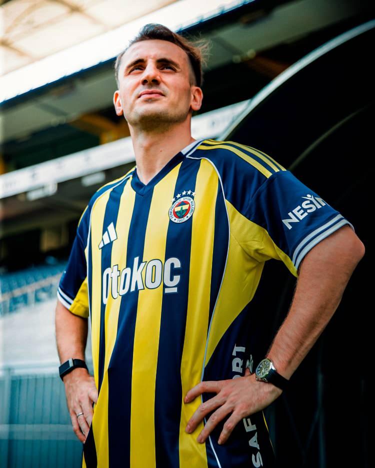 <p>Kerem Aktürkoğlu (Sağ kanat) | Benfica → Fenerbahçe</p>
