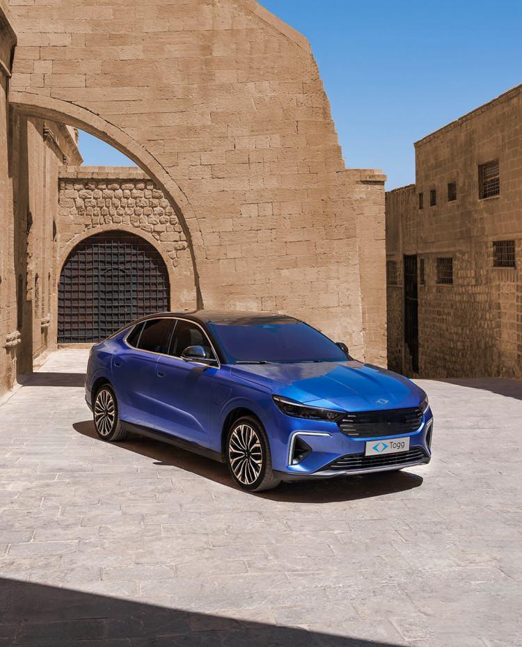 <p>Togg'un sedan modeli T10F bugün 10.00'dan itibaren ön sipariş toplamaya başladı.</p>