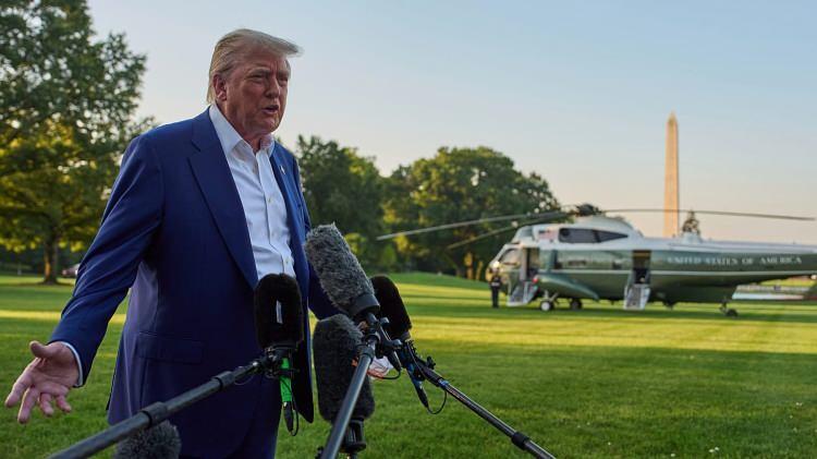 <p>İsrailliler hâlâ Amerika'nın tam desteğine sahip. ABD Başkan Donald Trump, kara operasyonu başladığında sosyal medyada Hamas'a yönelik tehditler yağdırdı. Dışişleri Bakanı Marco Rubio da <strong>"Hamas ortadan kaldırılıncaya kadar"</strong> Gazze için daha iyi bir geleceğe ulaşılamayacağını savunmuştu.</p>
