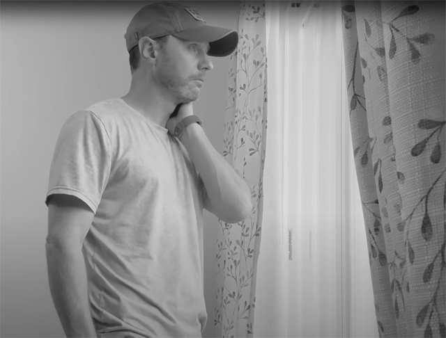 <p>Bu belirtiler, Justin Dorff'un vücudunun <strong>ketozis</strong> (vücudun enerji için glikoz yerine yağ yakması) ve <strong>otofaji</strong> (yeni ve sağlıklı hücreler elde etmek için vücudun hasarlı hücreleri temizleme süreci) süreçlerine girdiğinin bir işaretiydi.</p>
