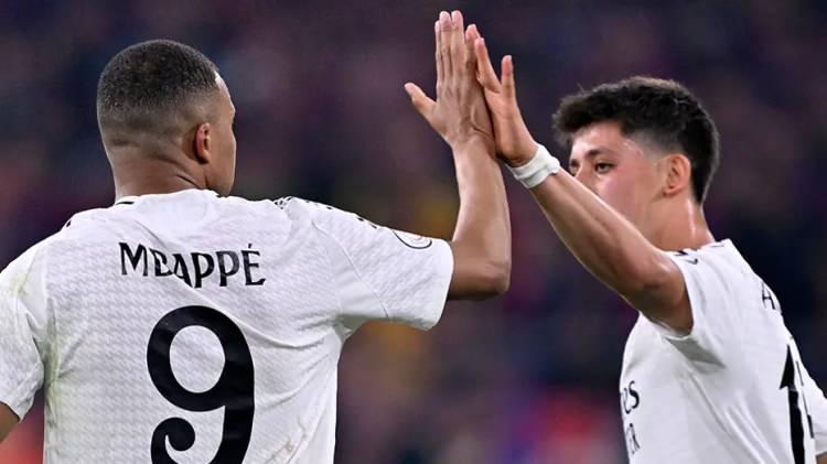 <p>Bu takımın ismi haberde şimdilik belirtilmezken Real Madrid'e yakın kaynaklardan elde edilen bilgilerde Arda için kesenin ağzını açmaya hazır olan takımın Liverpool olduğu aktarıldı.</p>