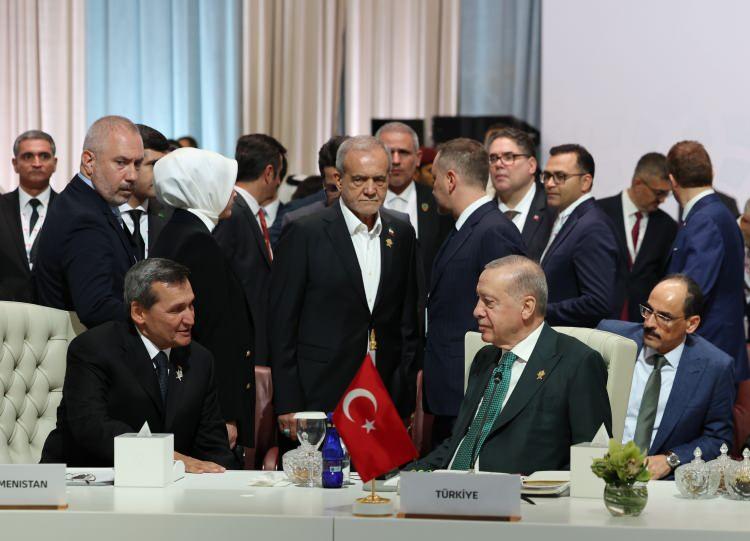 <p>Cumhurbaşkanı Erdoğan açıklamalarının ardından peş peşe kritik görüşmeler gerçekleştiriyor. </p>