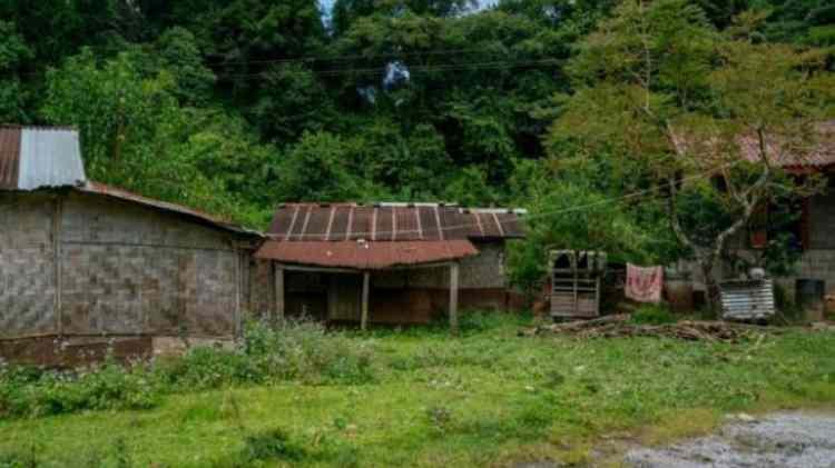 <p>1960’lı ve 70’li yıllarda Amerika Birleşik Devletleri’nin “gizli savaşı”nın merkezi olan kasaba, uzun süre dünya kamuoyundan saklandı.</p>

<p> </p>
