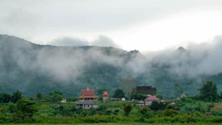 <p>Uzmanlar, Long Tieng’in hikâyesinin yalnızca Laos tarihi açısından değil, Soğuk Savaş’ın gölgede kalmış yönlerini anlamak için de önemli olduğunu ifade ediyor. </p>
