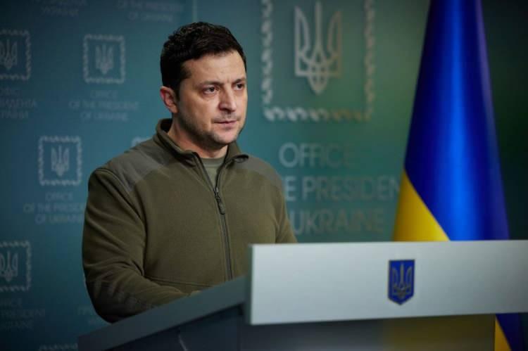 <p><span style="color:inherit"><strong><span style="color:rgb(178, 34, 34)">ZELENSKY </span> | 1.70 m</strong></span></p>
<p> </p>