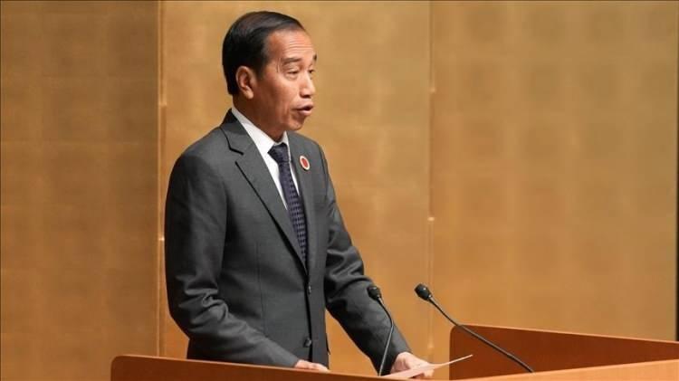 <p><span style="color:inherit"><strong><span style="color:rgb(178, 34, 34)">JOKO WIDODO</span>  |  1.75 m</strong></span></p>

<p><span style="color:inherit"> </span></p>

<p><span style="color:inherit">Endonezya Başkanı</span></p>

<p> </p>
