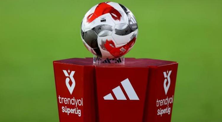 <p>Süper Lig'de en yüksek maaş bütçesine sahip 10 takım belli oldu. </p>