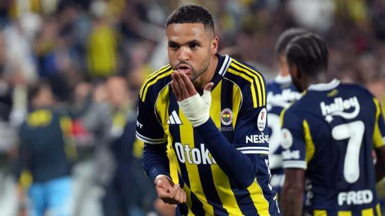 <p><strong>EN BÜYÜK MAAŞ BÜTÇESİ FENERBAHÇE'DE</strong></p>
