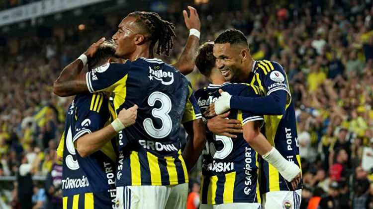 <p>Süper Lig kulüplerinin maaş bütçelerinin açıklandığı listede, Fenerbahçe zirvenin sahibi konumunda.</p>
