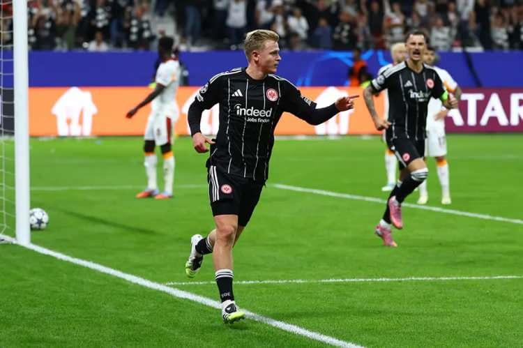 <p><strong>WEB:</strong> Rüya geri dönüş başarılı: Güçlü Eintracht, Galatasaray'ı ezdi.</p>
