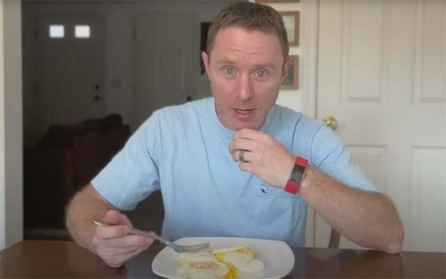 <p>Justin Dorff'un YouTube üzerinden paylaştığı ve kısa sürede <strong>100 bine yakın izlenme</strong> alan deneyi, sosyal medyada kilo vermek isteyen kişiler arasında büyük yankı uyandırırken, uzmanlar uzun süreli açlığın <strong>kalp sağlığından organ hasarına kadar</strong> pek çok sağlık riskine sebep olabileceği konusunda uyarılarda bulunuyor.</p>
