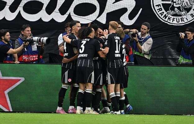 <p>21- Eintracht Frankfurt: Yüzde 39</p>