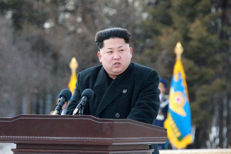 <p><strong>Devlet Başkanı Kim Jong Un'un kararı üzerine ülkede Batı'dan gelen popüler kelimelerin çoğunluğu yasaklandı.</strong></p>