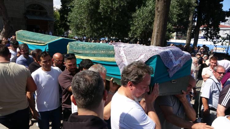 <p>Aynı hastanede görev yapan psikolog D.C. ile yaklaşık 2 yıldır ilişki yaşadığını kabul eden Kıyak,<strong><em> “Eşim 12 Temmuz’da D.C. ile mesajlaşmalarımı gördü. Tartıştık. Boşanmak istedi ama konuyu kapattık”</em></strong> dedi.</p>