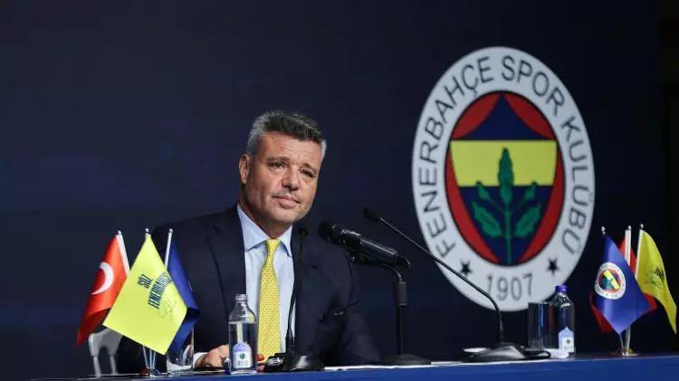 <p><strong>Ama tabii bunu yenmenin yolu, saha içinde kuvvetli olmak. Her yerde dile getirdiğim, tekmeye kafayla giren bir takım oluşturmak. Kadıköy cehennemini geri getirecek, Fenerbahçe ruhunu geri getirecek bir takım… Birliktelik, beraberlik diyoruz. Çünkü bunu niye diyoruz? Gücümüzü göstermemiz lazım. O yüzden de kongreye çok katılım olsun istiyoruz. Fenerbahçe'nin gücünü hatırlamamız lazım ve dışarıya da hatırlatmamız lazım.</strong></p>
