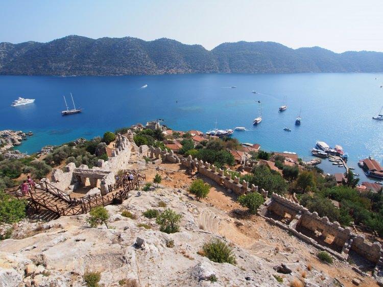 <p><span style="color:#B22222"><strong>3. KALEKÖY</strong></span></p>

<p> </p>
