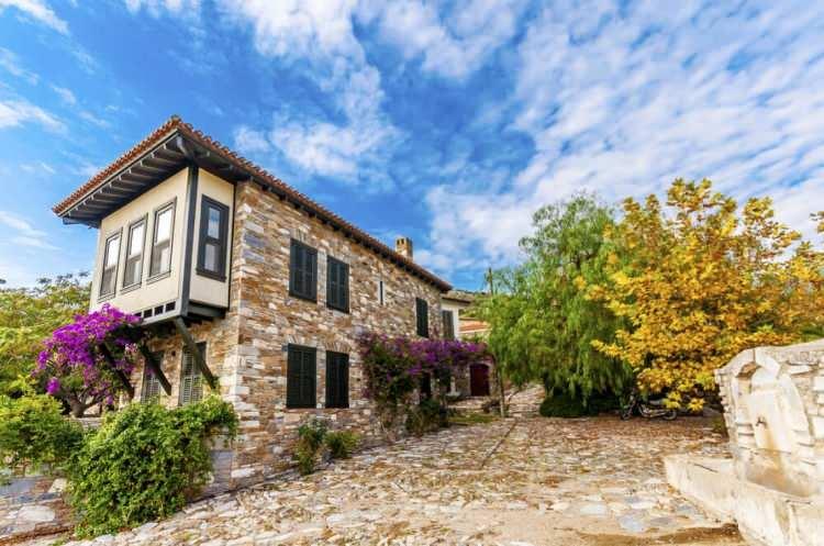 <p><span style="color:#B22222"><strong>6. DOĞANBEY KÖYÜ</strong></span></p>

<p> </p>
