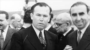 <p>Polatkan, 14 Ekim 1960'ta başlayan duruşmalarda, "Ali İpar, Barbara, Ankara ve İstanbul Olayları, Anayasayı İhlal ile Vinileks" dosyalarından yargılandı. Uzun yargılamalar sonrası suçlu bulunan Polatkan, 15 Eylül 1961'de idam edileceğini öğrendi.</p>

<p> </p>

<p>Yargılanmasına sebep olan kanunun altında imzası olanlar yargılanmadı</p>

<p>"CHP Mallarının Yasayla Hazineye Aktarılması Davası" sanıklarından Polatkan, son savunmasında, "CHP Mallarının Hazineye İadesi Kanunu"nun altında imzası olan ancak daha sonra Demokrat Parti'den istifa eden vekiller yerine kendisinin neden bu kanundan dolayı yargılandığını sorarak yargılamadaki usulsüzlüğe dikkati çekmişti.</p>
