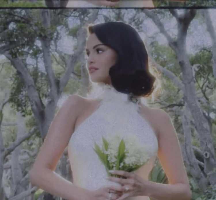<p><span style="color:#A52A2A"><strong>Yıllarca Justin Bieber ile ilişkisi sebebiyle gündemden düşmeyen Selena Gomez için hayranları </strong></span><span style="color:#000000"><strong>"Sonunda mutluluğu buldu"</strong></span><span style="color:#A52A2A"><strong> yorumları yaptı.</strong></span></p>