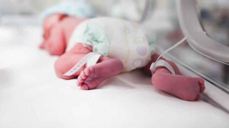 <p>Ancak, çocuğun geleceğini etkileyeceği düşüncesiyle yasaklanan isimler bulunuyor. </p>
