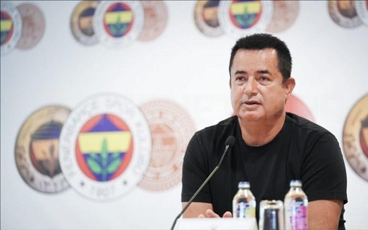 <p><span style="color:#000000"><strong>Programda kariyerinde ve özel hayatında yaşdığı zorlukları anlatan Ilıcalı, sözleriyle sosyal medyada gündem oldu.</strong></span></p>
