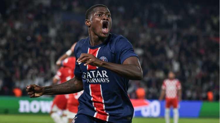 <p>10 | Nuno Mendes - PSG</p>
