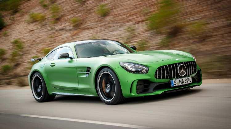 <p><span style="color:#B22222"><strong>Mercedes-AMG GT R</strong></span></p>

<p> </p>

<p>"Beast of the Green Hell" (Yeşil Cehennem'in Canavarı) lakaplı AMG GT R, Nürburgring pisti için özel olarak geliştirilmiş aerodinamik ve süspansiyon ayarlarıyla en zorlu virajlarda bile üstün yol tutuşu sunar.</p>
