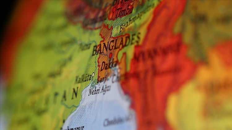 <p><strong>Bangladeş (176 milyon):</strong></p>

<p> </p>

<p>Ortanca yaş 26</p>
