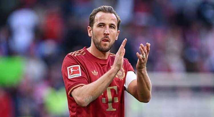 <p>32 yaşındaki golcü, takımın Werder Bremen ile oyandığı lig maçında 104. kez Bayern formasını giydi.</p>
