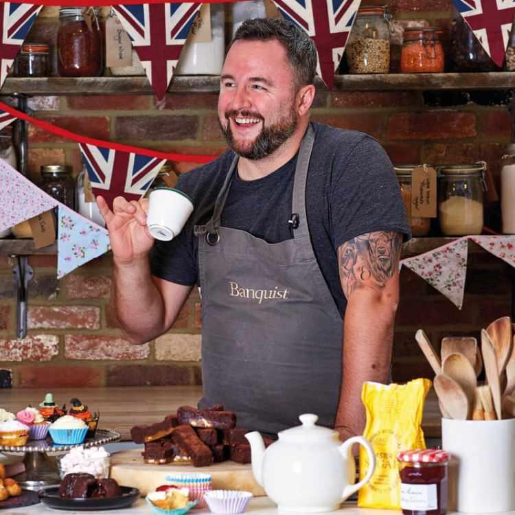 <p><strong>Michelin yıldızlı dünyaca ünlü İngiliz şef Paul Foster'ın paylaştığı kıymalı ve domates soslu "Bolognese" makarna tarifi, ortalığı karıştırdı.</strong></p>
