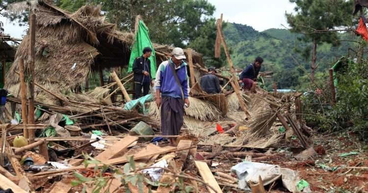 <p><span style="color:#B22222"><strong>Myanmar</strong></span></p>

<p> </p>

<p>1.500.000 (kişi)</p>
