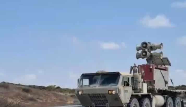 <p>Bunun ardından Netanyahu'nun BM'deki konuşması Gazze'deki Filistinlilere çeşitli noktalara kurulan hoparlörlerden dinletildi.</p>

<p> </p>
