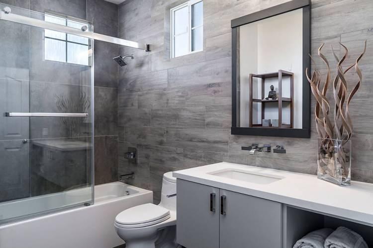 <p><span style="color:#B22222"><strong>Banyo veya mutfak tadilatı</strong></span></p>

<p><br />
Evinizde komple tadilat için yeterli bir bütçe.</p>
