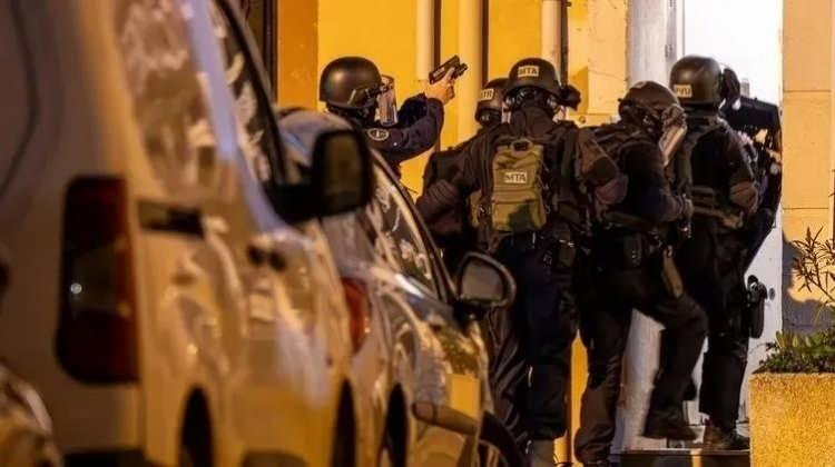<p> Después de esto, el 6 de enero de 2025, la oficina del fiscal de Marsella Jirs lanzó una investigación preliminar sobre cargos de lavado de drogas agravado y participación en la organización criminal.”/><br />
</figure>
</p></div>
</p></div>
<p> <!-- Scroller Status / Loading --></p>
<p> <input id=