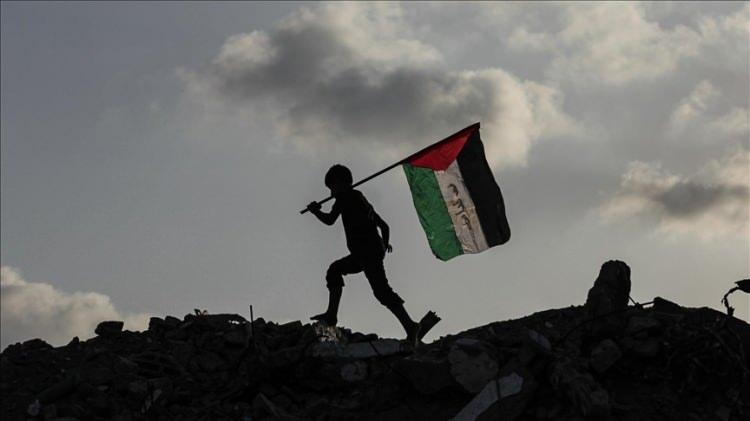 <p><span style="color:#B22222"><strong>"ONLARI KİM KORUYACAK"</strong></span></p>

<p> </p>

<p>Uluslararası topluma Gazze'de yaşananlara karşı harekete geçilmesi için çağrıda bulunan Subianto, sözlerini şöyle sürdürdü:</p>

<p> </p>

<p><strong>"Bugün, Gazze'de hala felaket niteliğindeki bir durum gözlerimizin önünde yaşanıyor, masum insanlar yardım için ağlıyorlar. Kurtarılmak için ağlıyorlar. Onları kim kurtaracak? Masum insanları kim kurtaracak? </strong></p>
