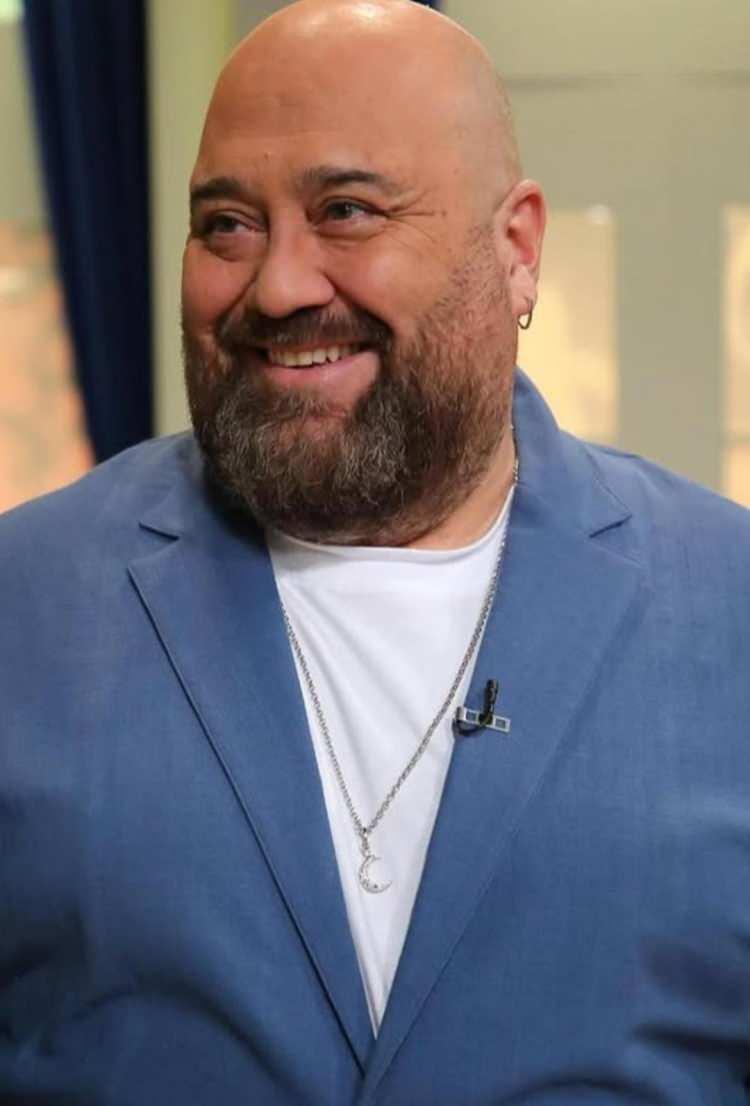 <p>Bir kız bir oğlu olan Sivrioğlu sosyal medya hesabından oğluyla çekilmiş karesini paylaştıç </p>
