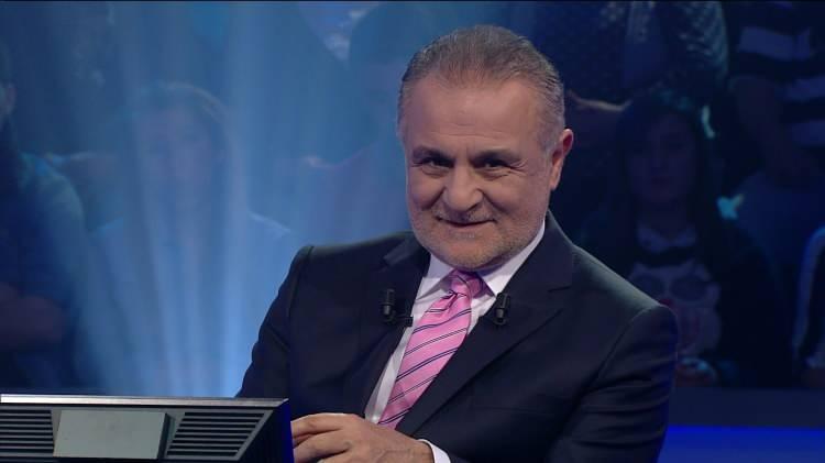 <p>Üniversite yönetimi tarafından yapılan açıklamada, "Kenan Işık, sanatın birçok dalında iz bırakmış önemli bir figürdü. Öğrencilerimizin onun ismini taşıyan bir alanda eğitim görmesi, hem ilham verici hem de anlamlı olacaktır" denildi.</p>
