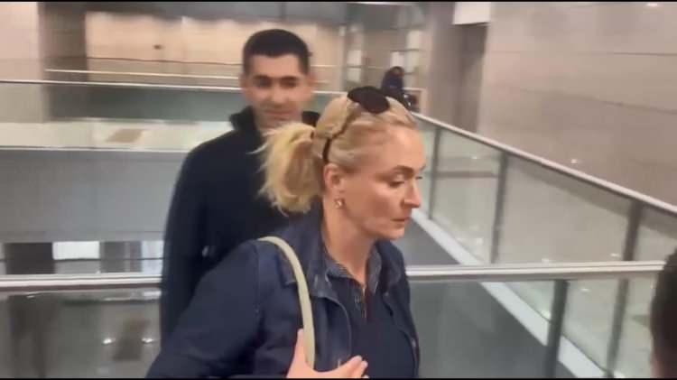 <p>Tanık olarak dinlenen Ceyda Düvenci ise şunları söyledi:</p>

<p><em><strong>“Gezi Parkı olaylarına 3 gün katıldım. Ayşe Barım’ın bir yönlendirmesi olmadı, kendi irademle katıldım. Katıldığımda kendisini hiç görmedim.Ayşe Barım neyse onu anlattım. Dostum olduğunu ve onunla çok konuştuğumu söyledim.</strong></em></p>

<p><em><strong>Korumadım, kişiliğini anlattım. 23 yıldır Ayşe ile çalışıyorum. Sadece menajerim değil, dostum. Sosyal medya hesaplarımın içeriklerine ben karar veriyorum. Ayşe Barım bana talimat vermedi, vermez de.”</strong></em></p>
