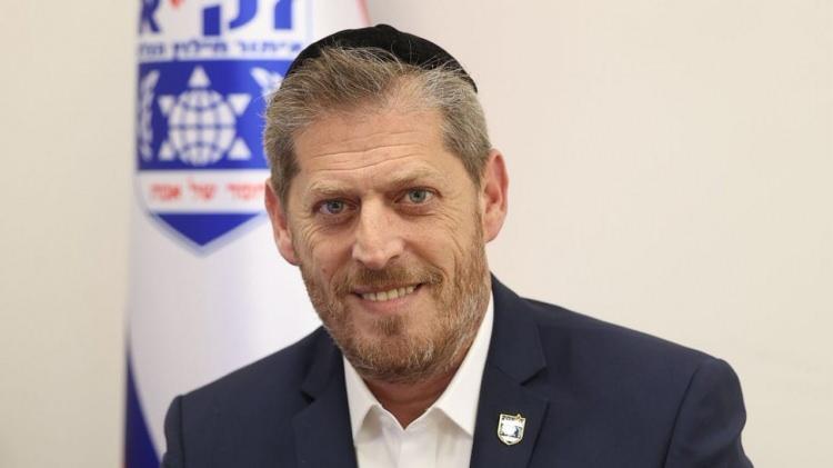 <p><span style="color:#B22222"><strong>37- DUBİ WEİSSENTERN</strong></span></p>
