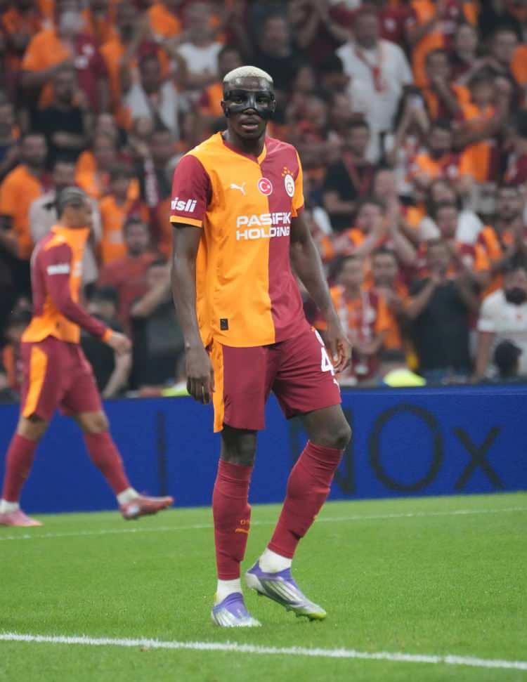 <p>The Rest Is Football Podcast'e konuşan Lineker, Osimhen'den özür diledi.</p>
